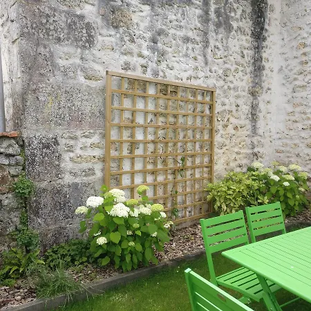 Domaine De Montboulard Guest house